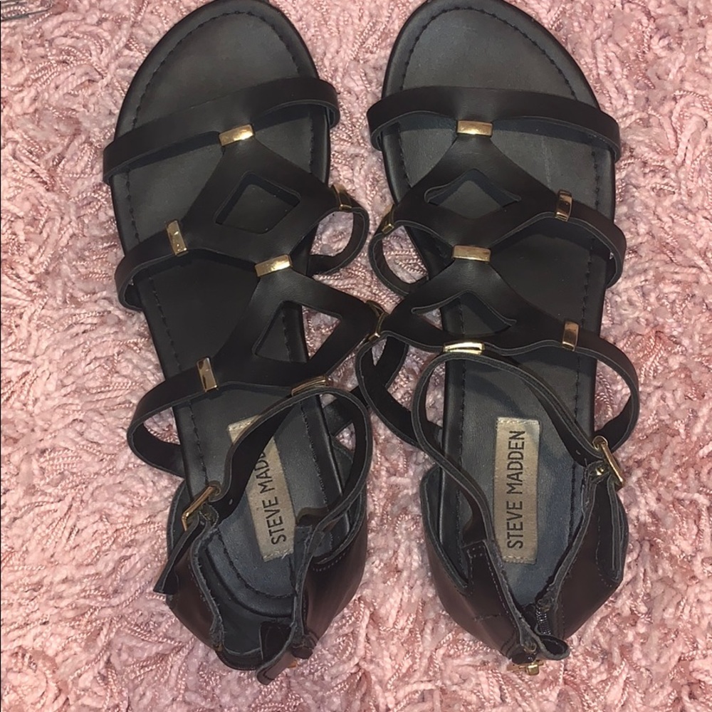 Steve Madden Black Gladiator Sandals, size 8